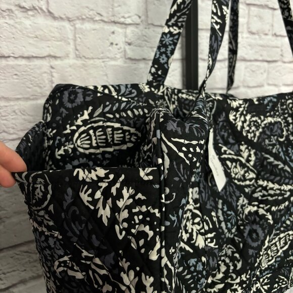 Vera Bradley XL Duffle (NWT) - Picture 2 of 5